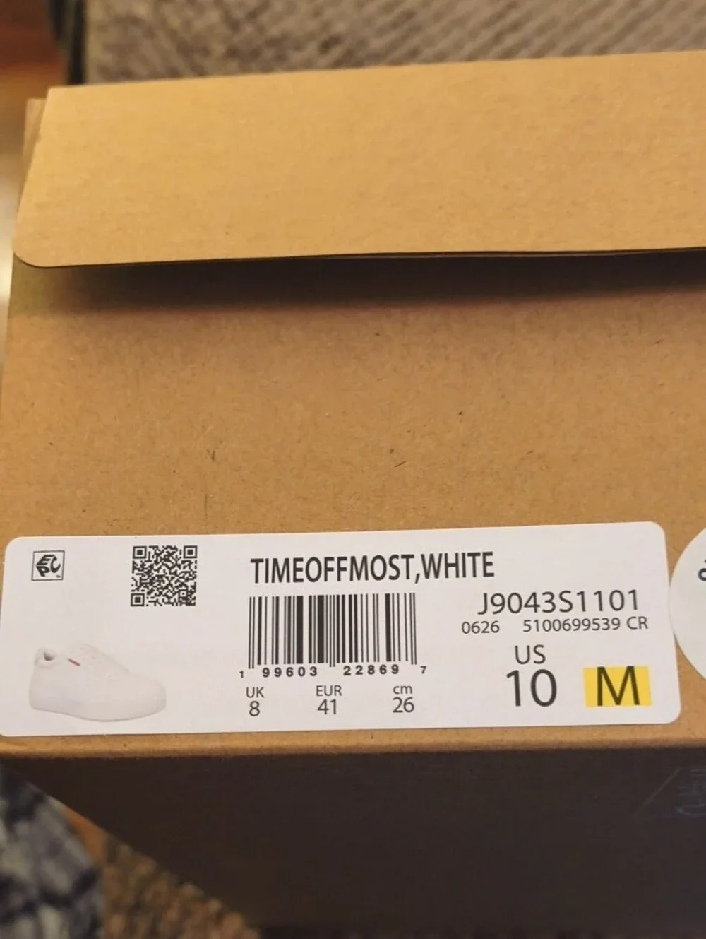 Dr. Scholl's White Platform Leather-Look Sneaker with Gold Accent